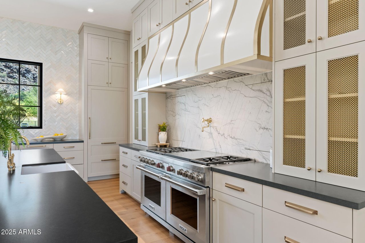 7501 N Eucalyptus Dr