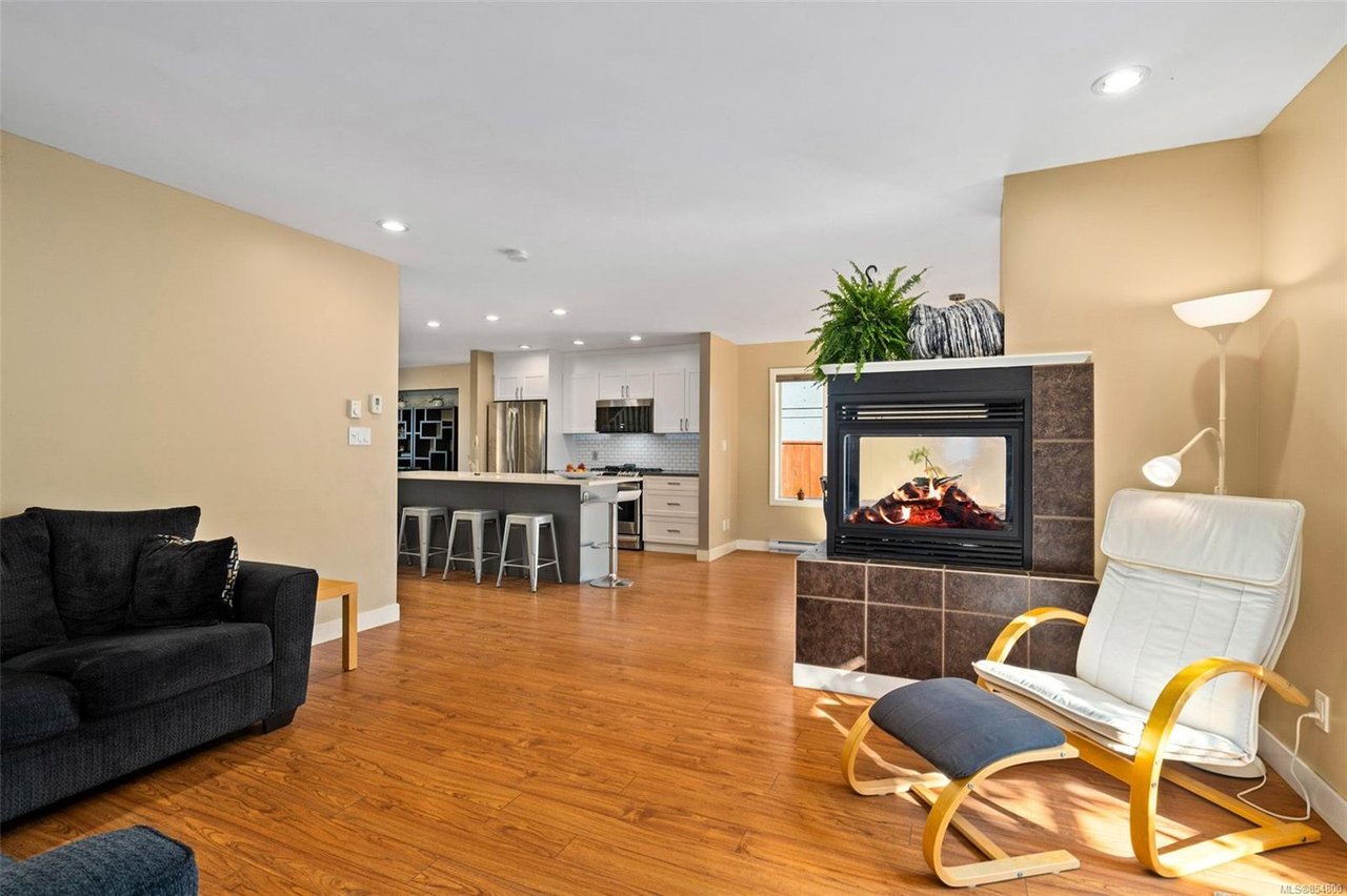 3207 Ernhill Pl
