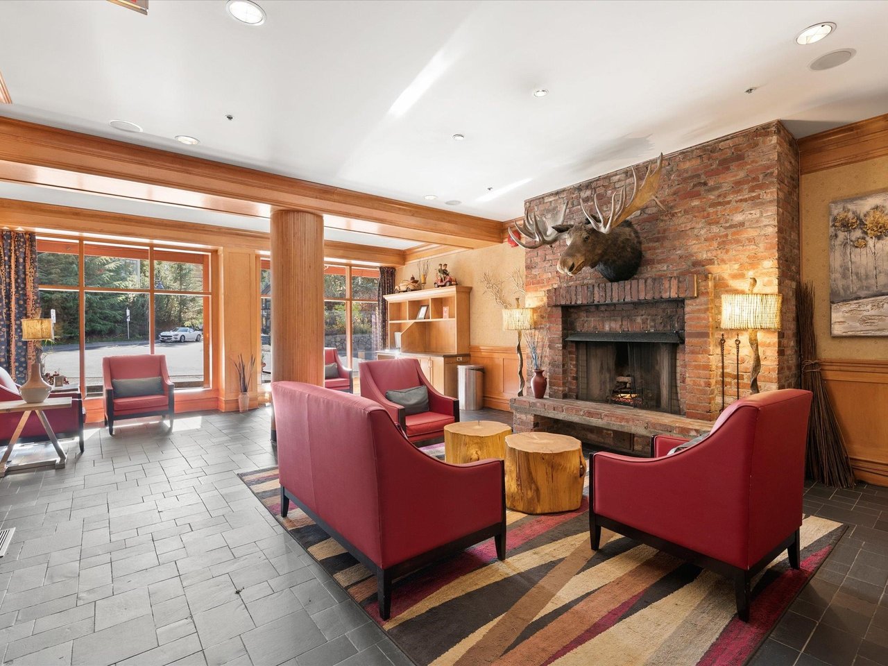 306-4420 Sundial Pl