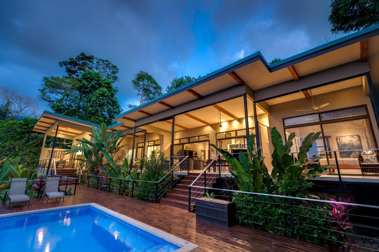 Villa Santo Vida, 4 Bed, Ocean View