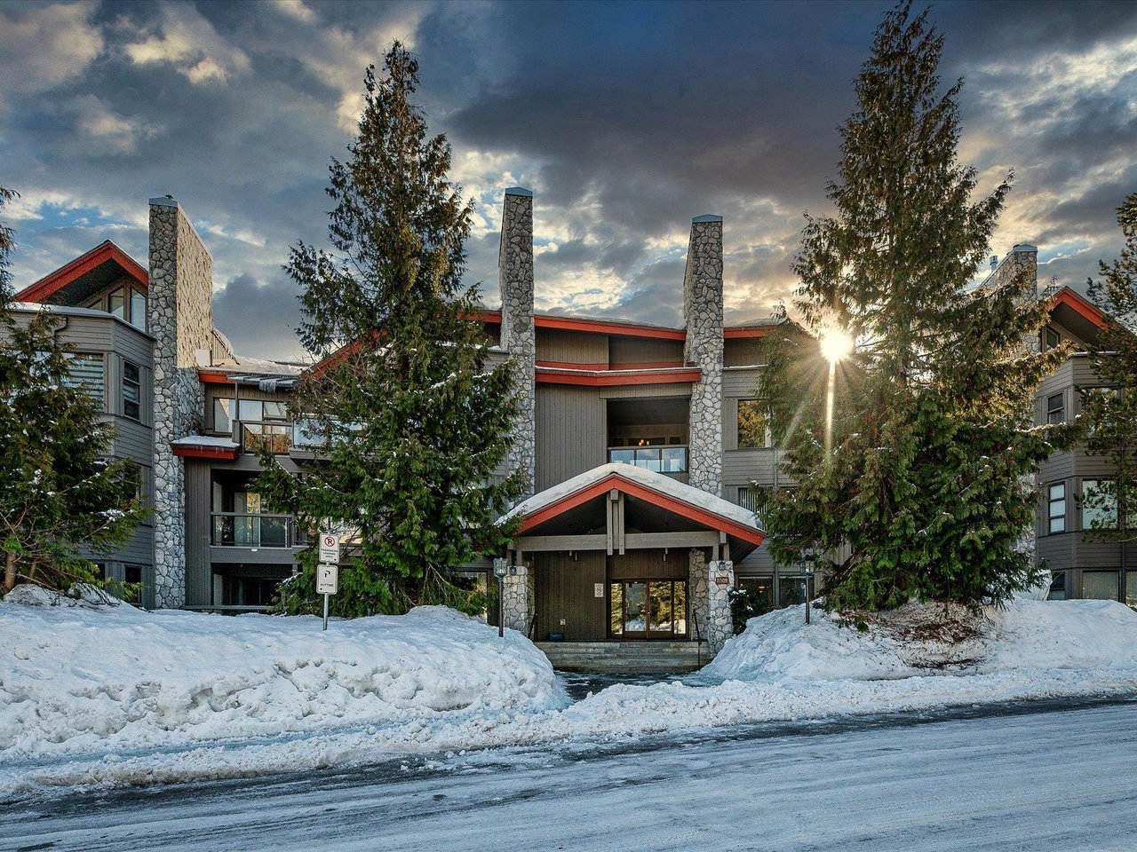 321-3309 Ptarmigan Pl