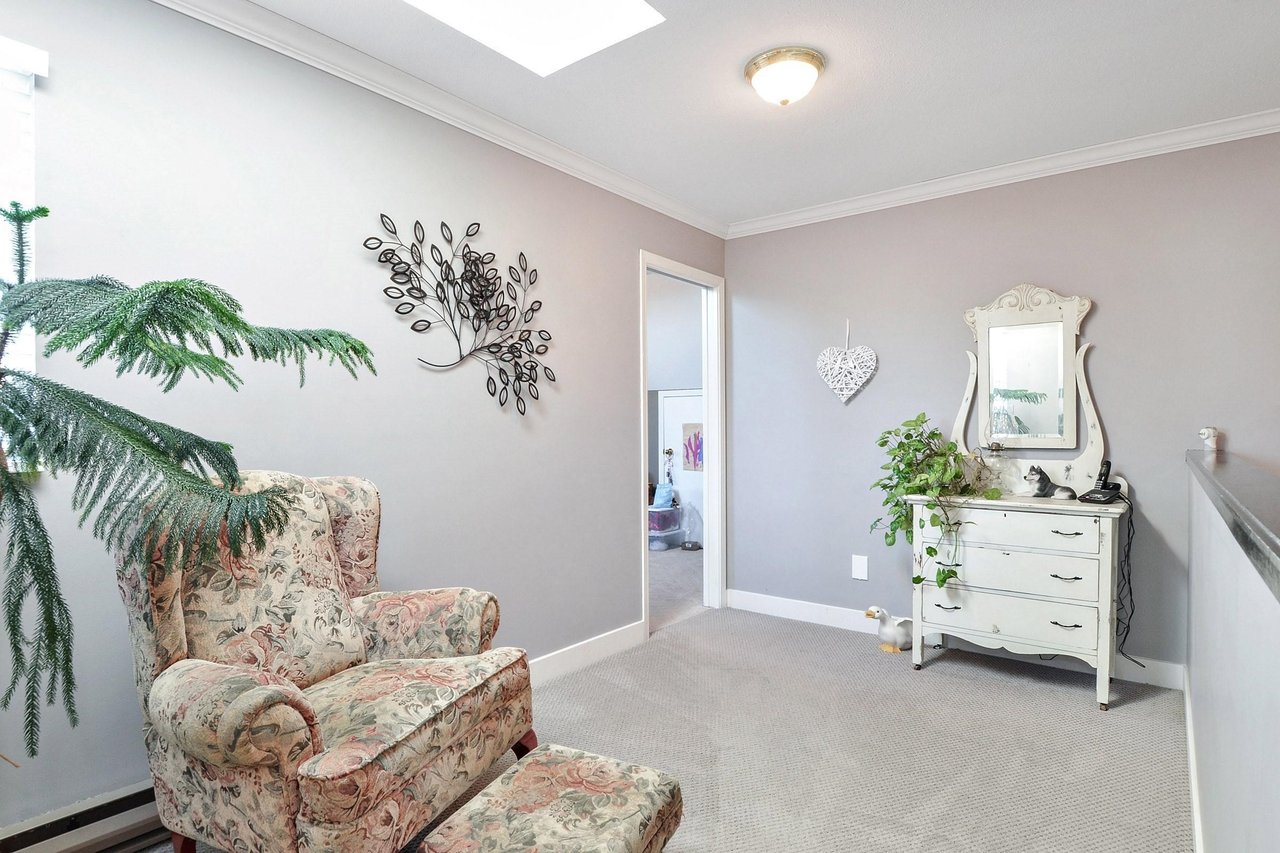 23003 Apple Grove