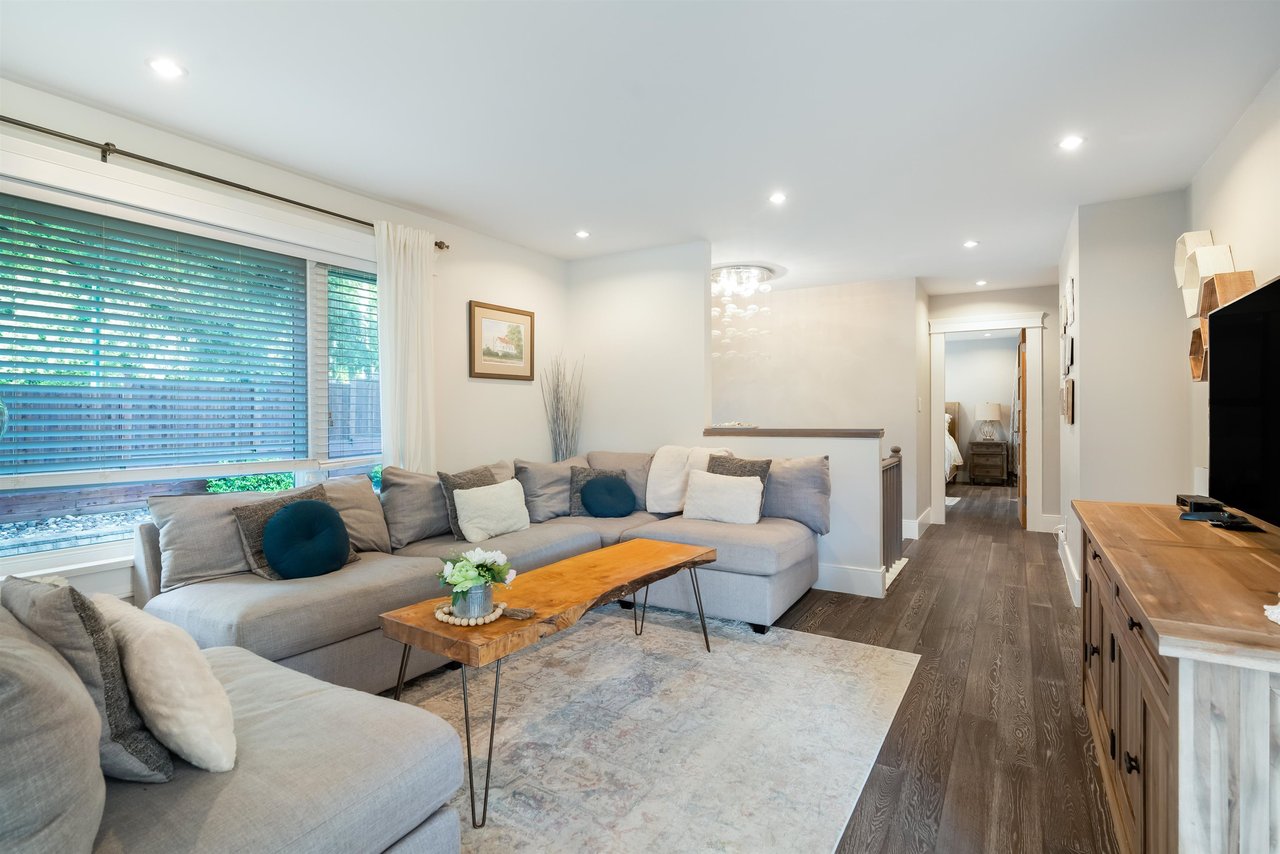 3156 Strathaven Ln