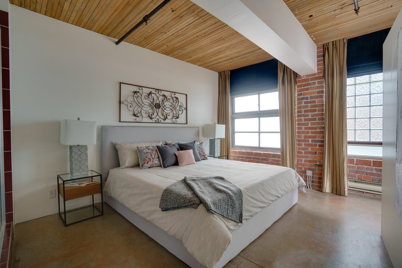 120 Powell