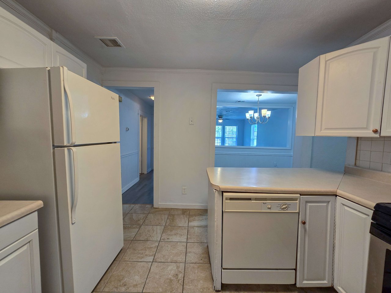 209 E Main St