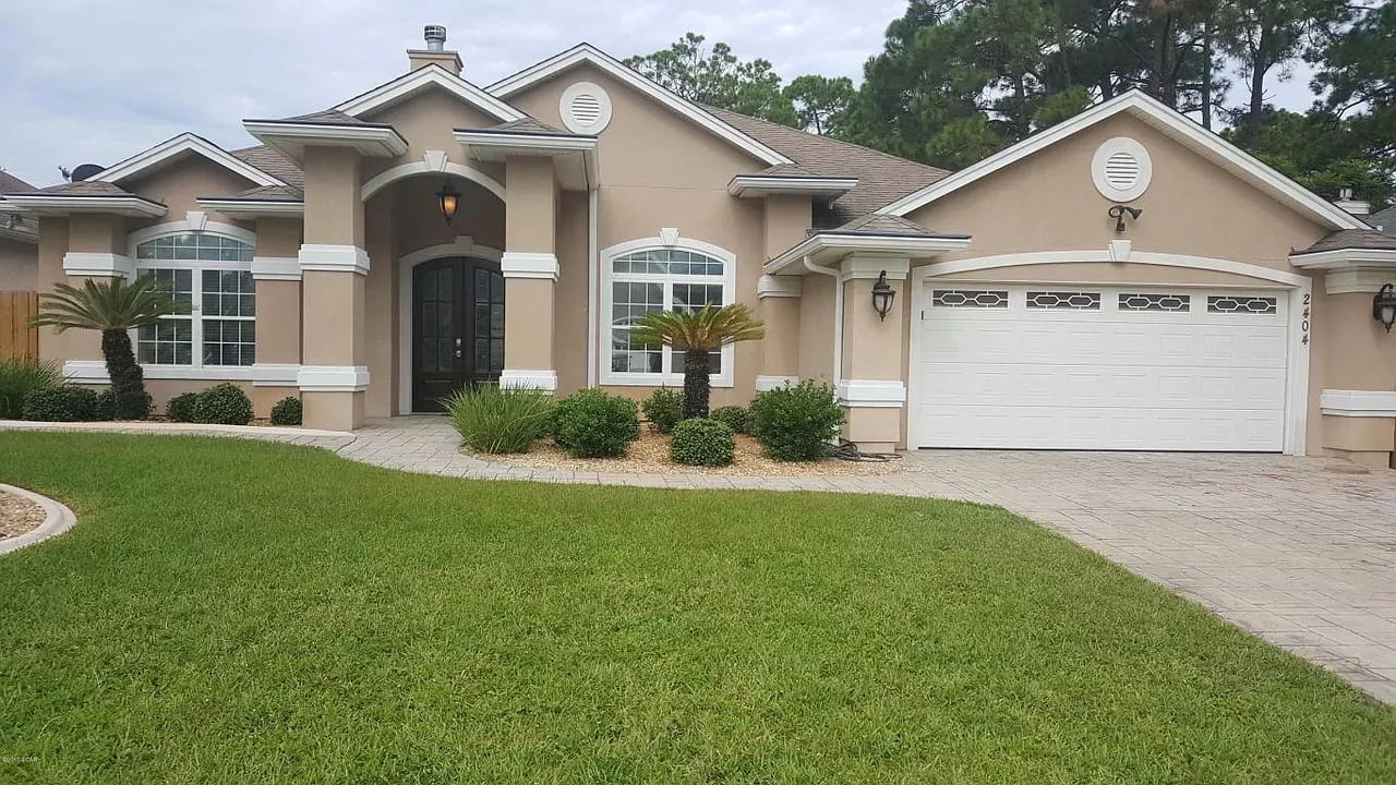 2404 PELICAN BAY Court