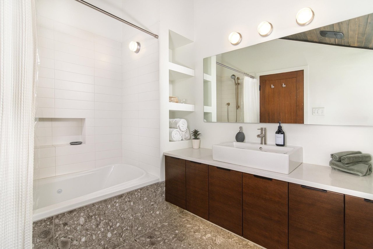 3369 Panorama Ridge
