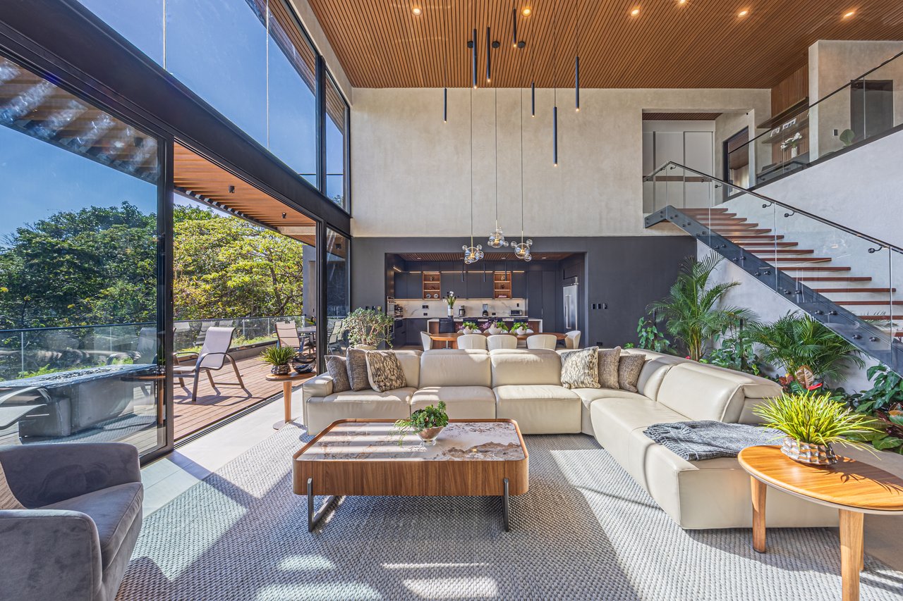 Panoramic City View Estate Home, Escazu, San Jose