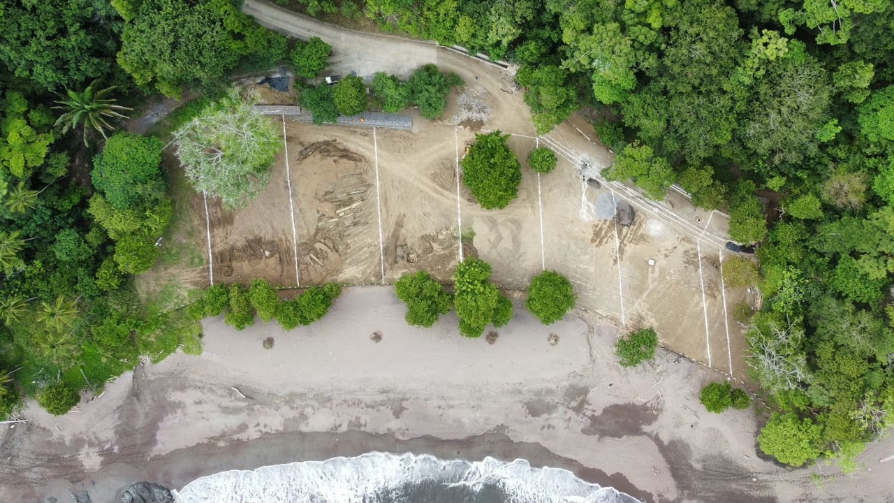 Titled Beachfront Lot, Jaco, Puntarenas