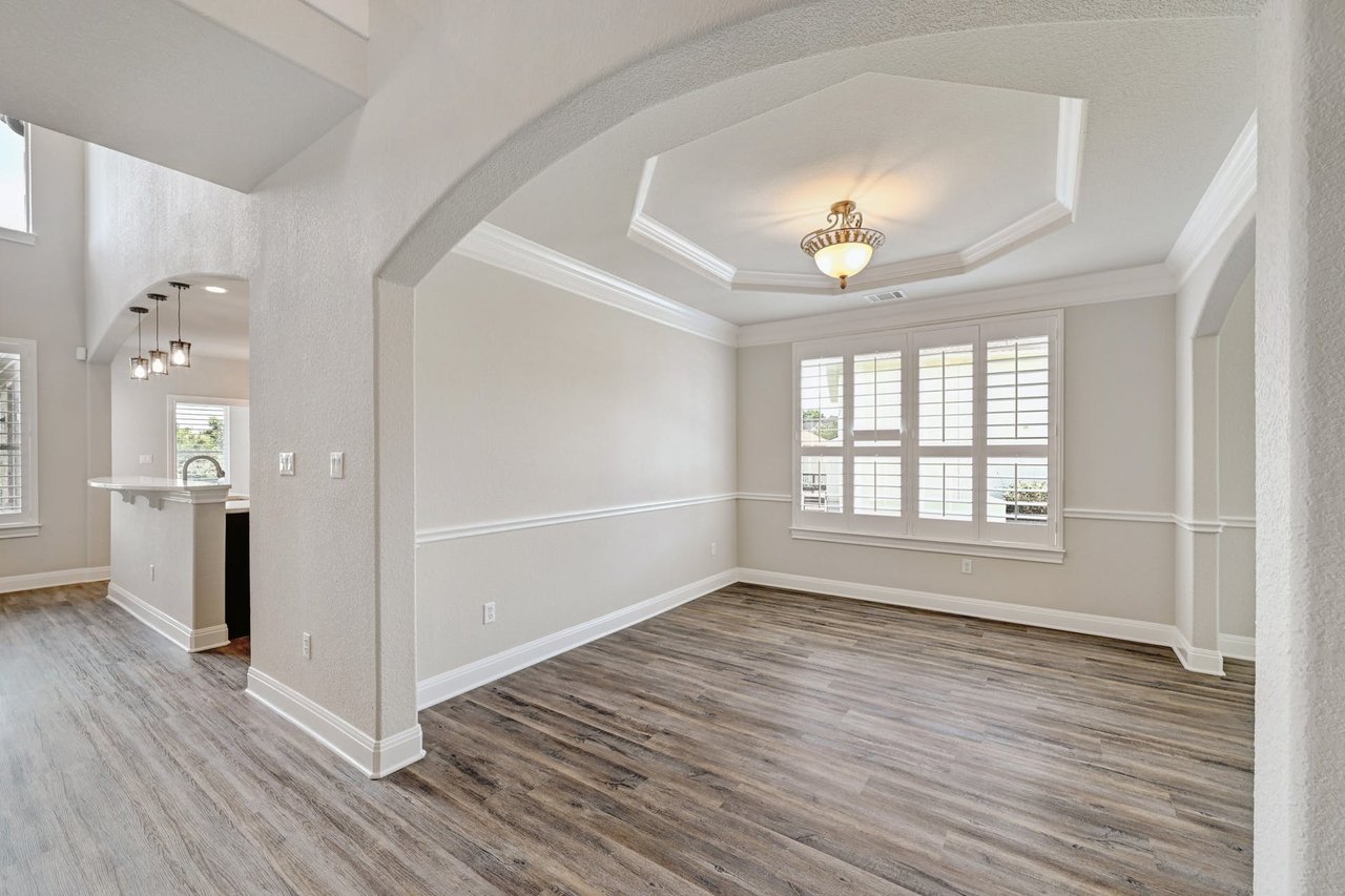 Stunning 5-Bedroom Luxury Home with Breathtaking Hill Country Views in Gated Community! | Short Walk to Lake Travis H.S. | Resort-style Amenities