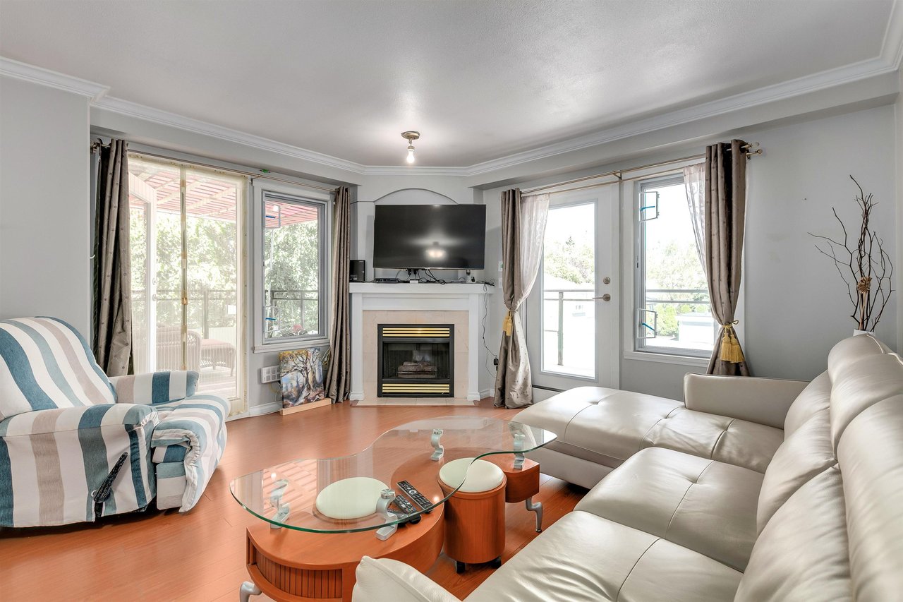PH1-2405 Kamloops Street, Vancouver
