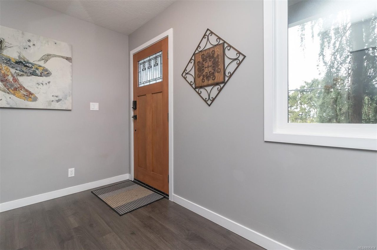 7448 East Saanich Rd, Central Saanich