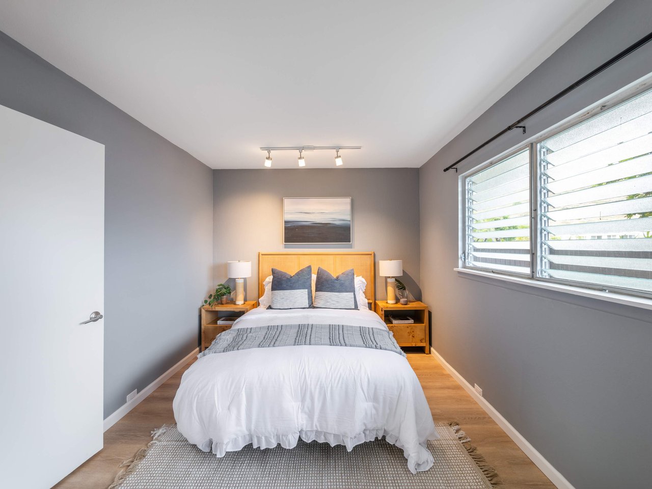 6204 Keokea Pl