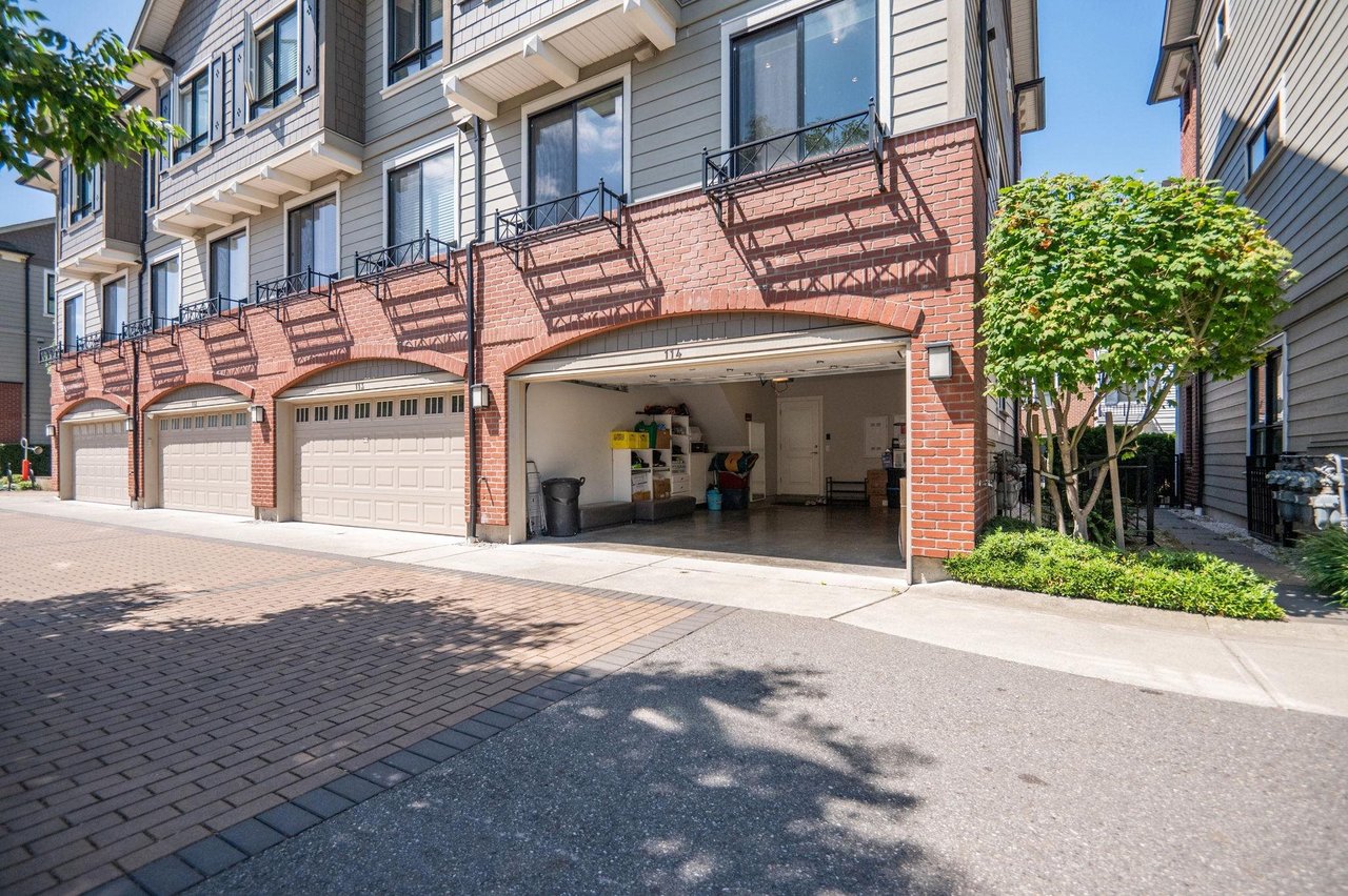 114-9671 Alberta Rd