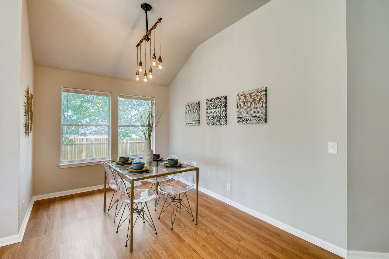 104 Willow Dr