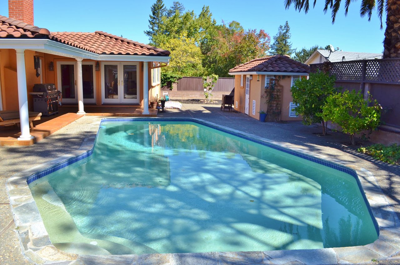 702 Tamalpais Avenue, Novato