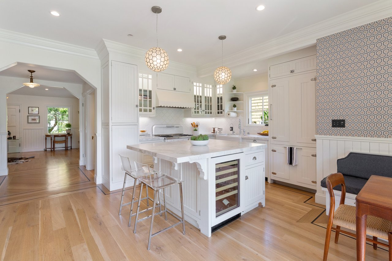  148 Elm Ave