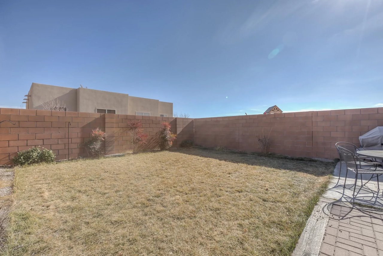 5008 Sala De Tomas Dr NW