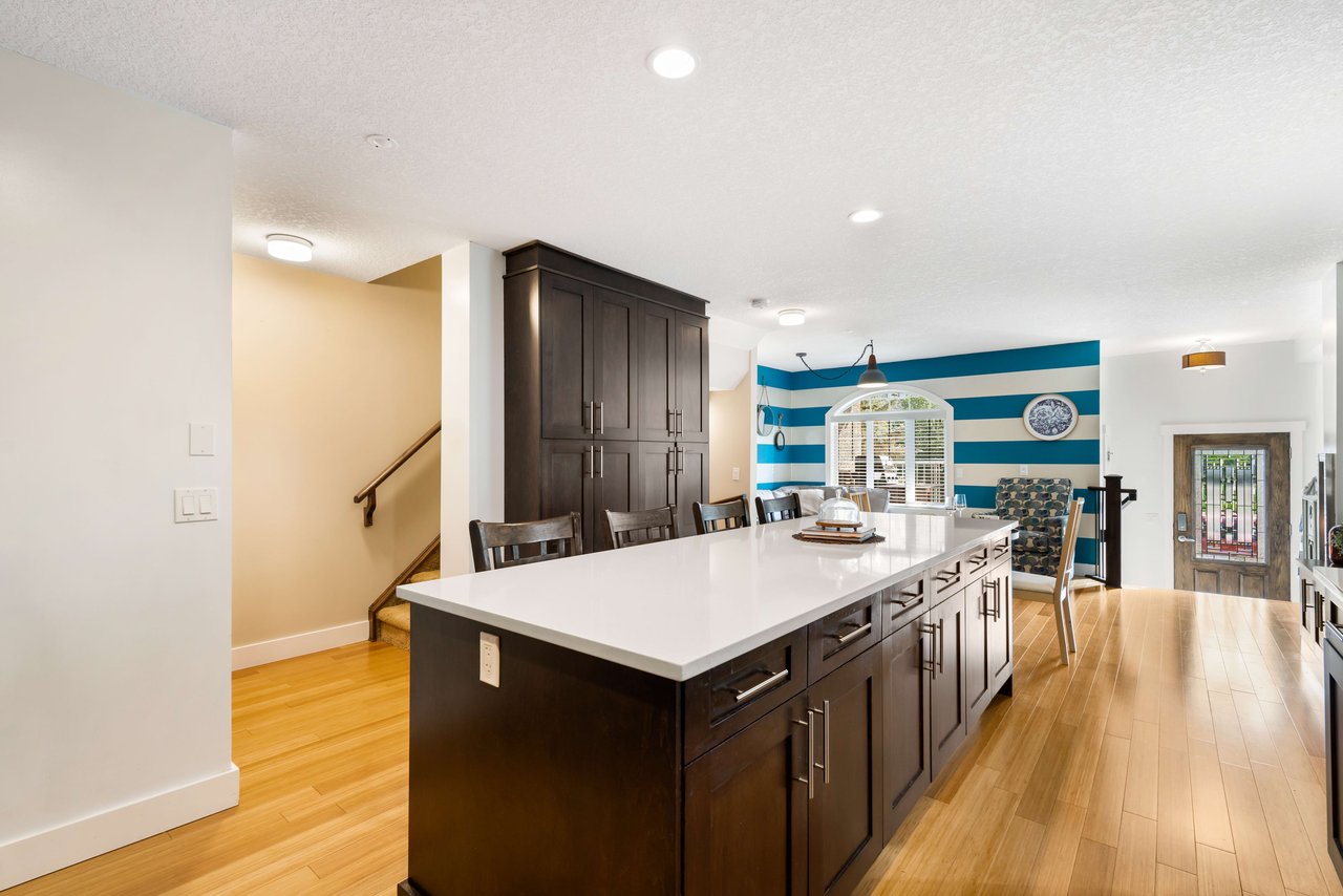 2020 27 Avenue SW Unit: 1