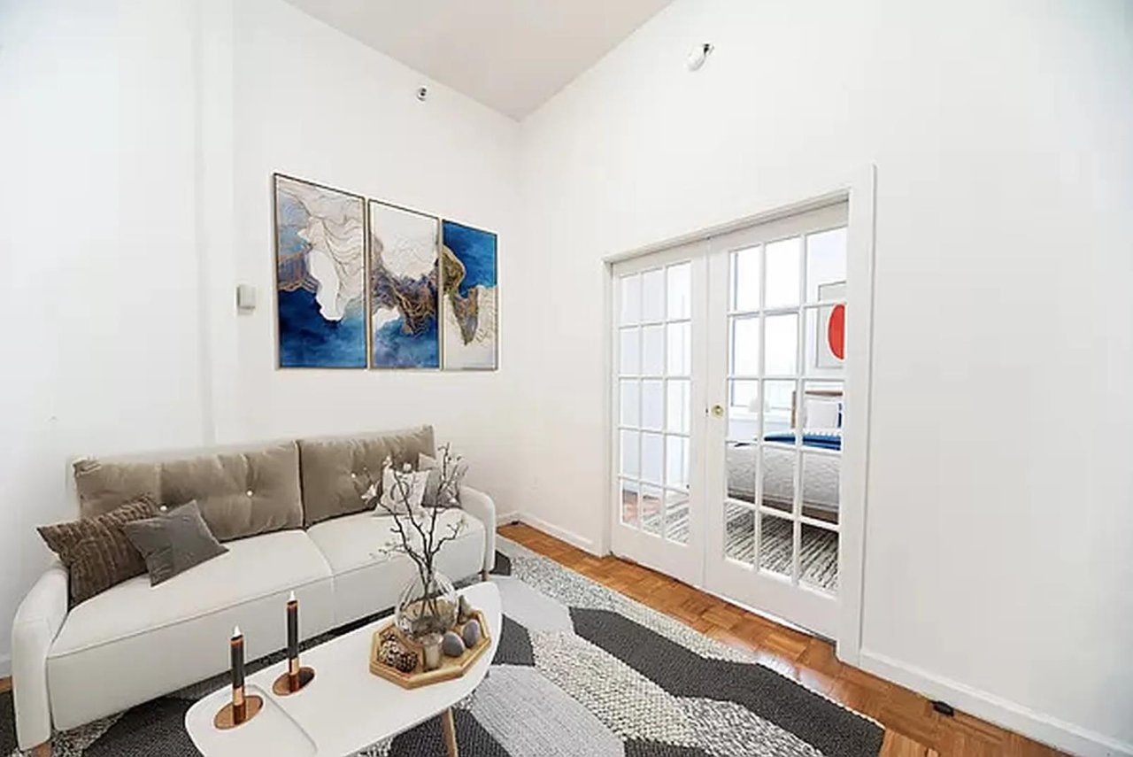 31 Saint Marks Place, Apt 8