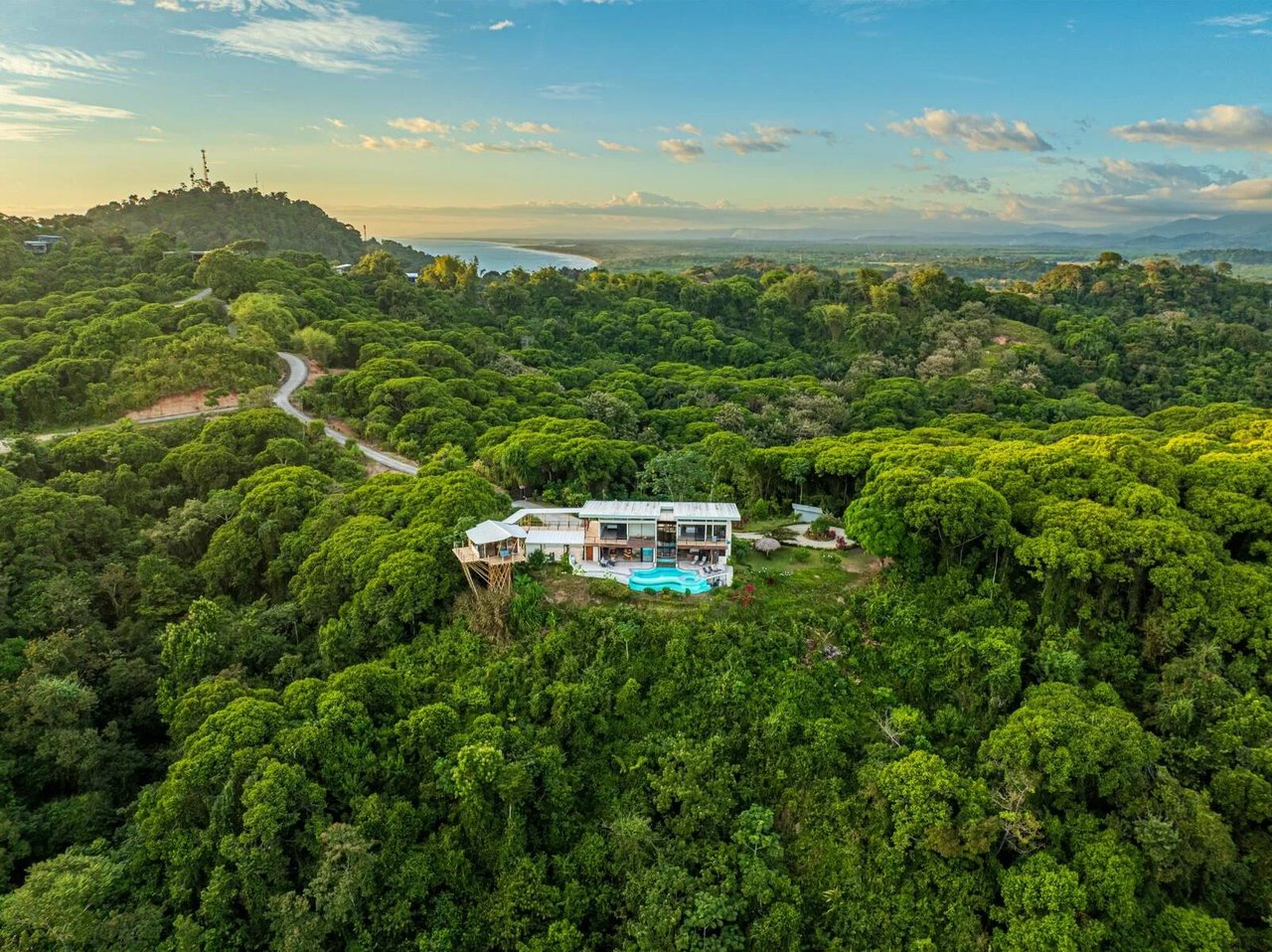 Modern Mountain View Estate, Manuel Antonio, Puntarenas
