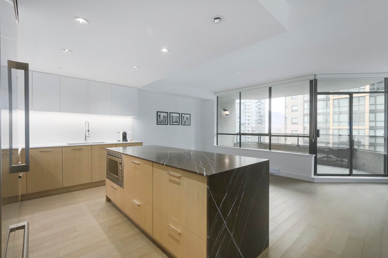 402-738 Broughton Street, Vancouver