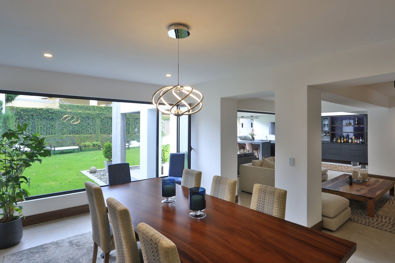 Remodeled Residence With Apartment, Escazu, San Jose