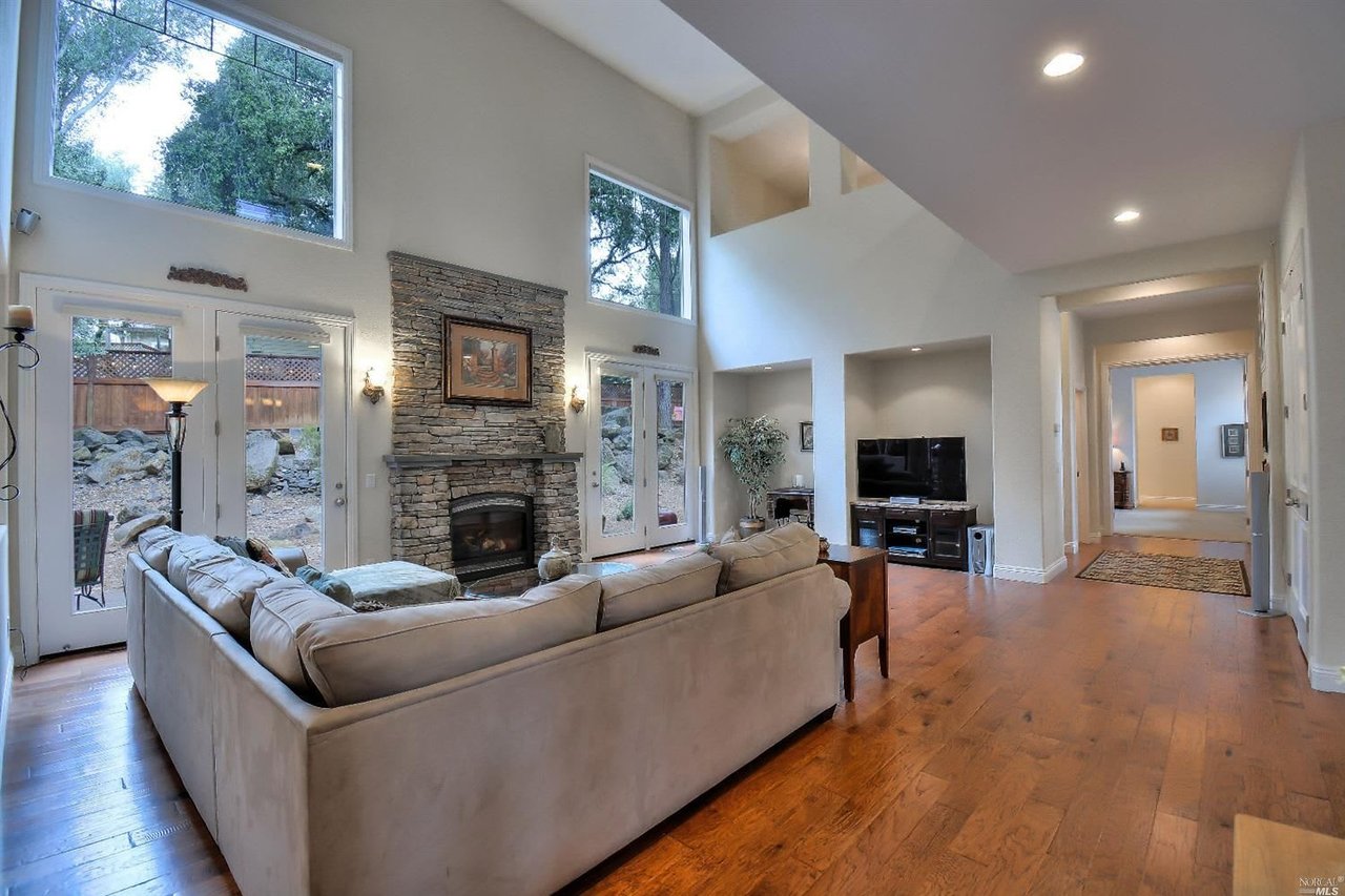 824 Olive Glen Ct