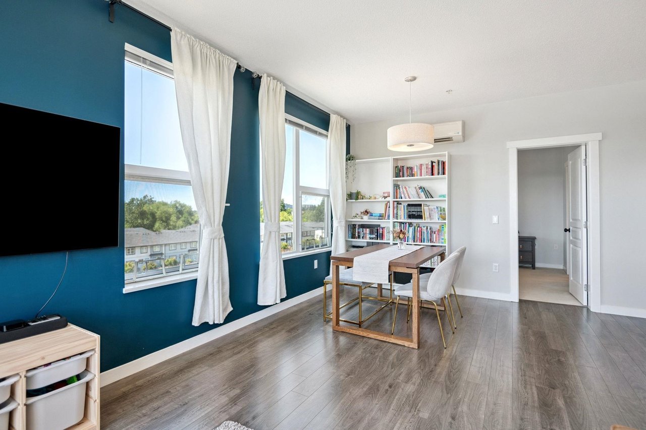 523-9311 Alexandra Rd