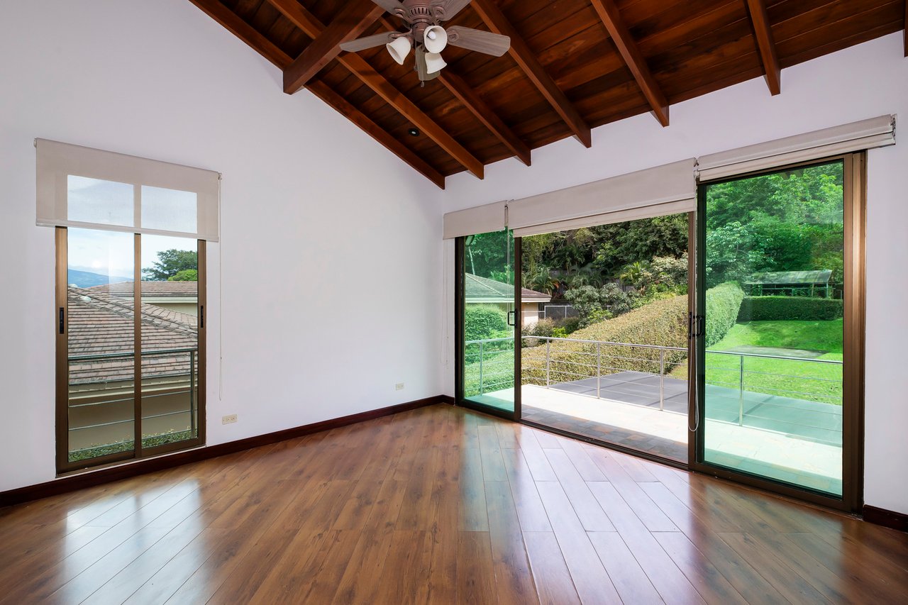 Terrace View Colonial Home, Escazu, San Jose
