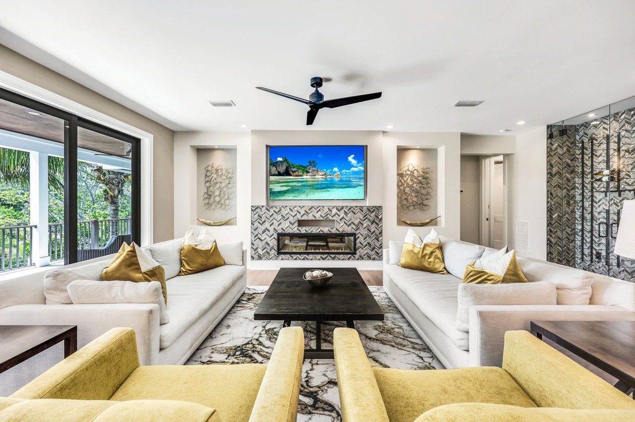 241 Willow Ave, Anna Maria, Florida, 34216