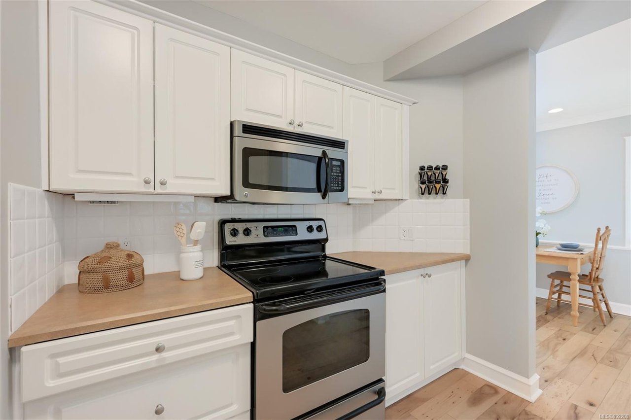 D-142 St. Lawrence St