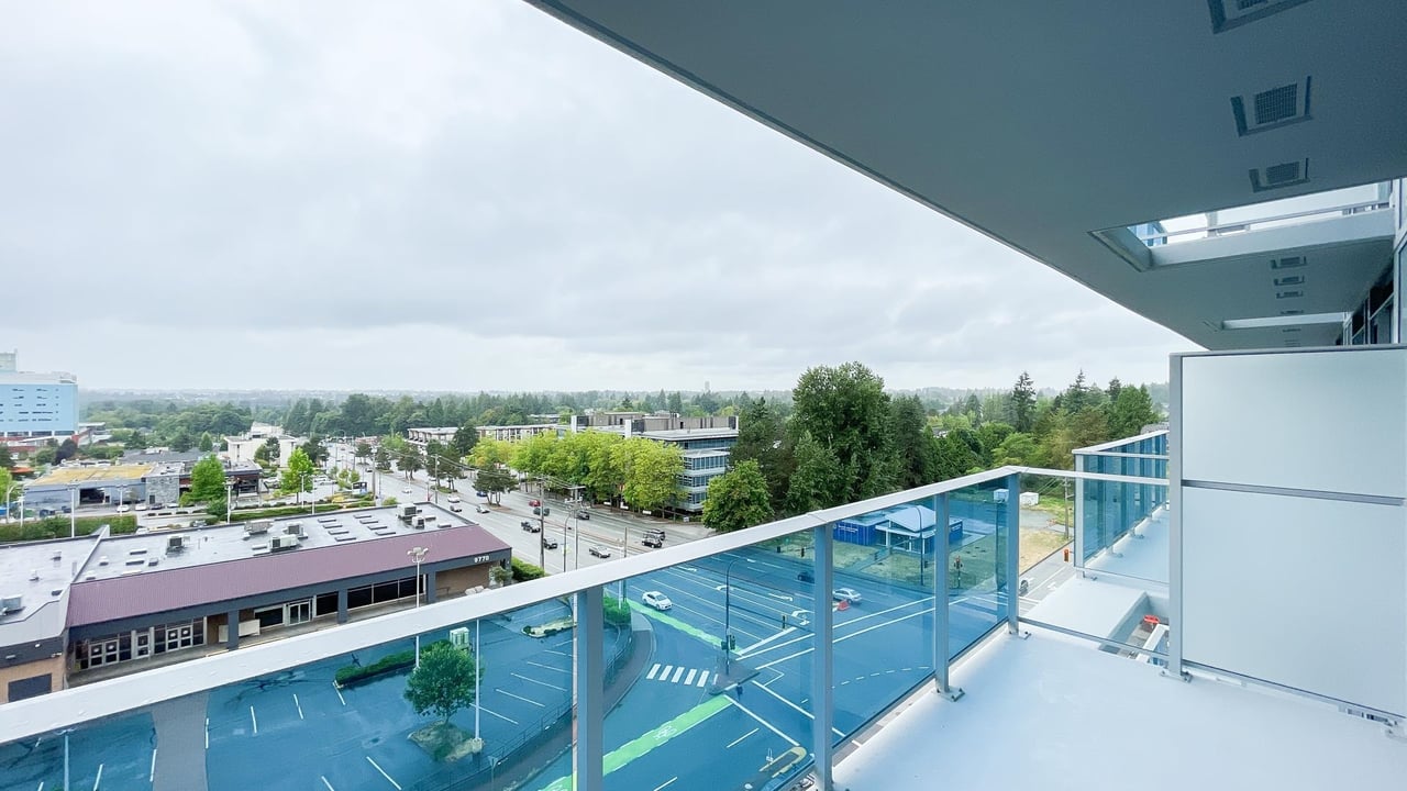 812-13615 Fraser Hwy