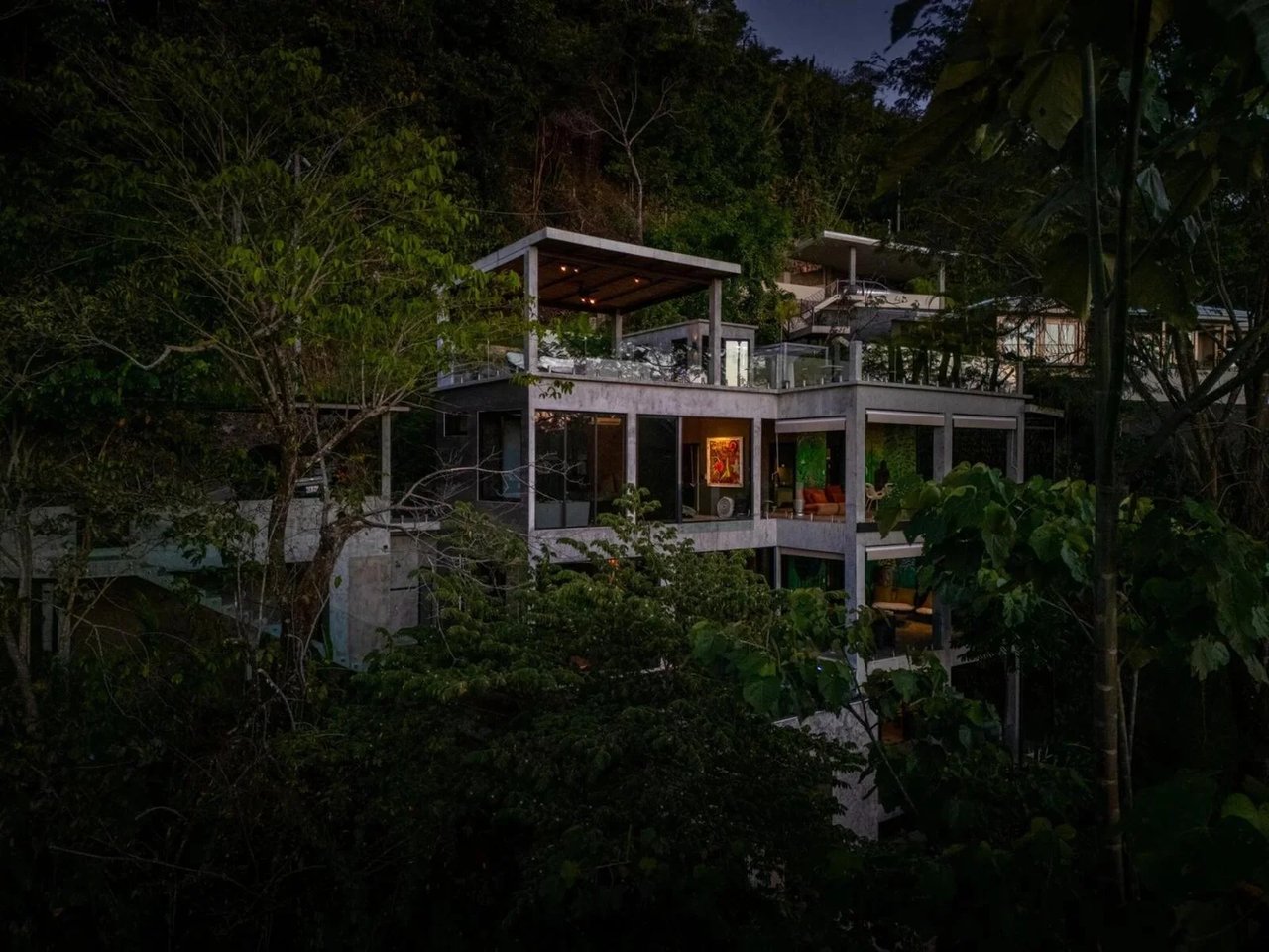 Rooftop Pool Modern Luxury Estate, Manuel Antonio, Puntarenas