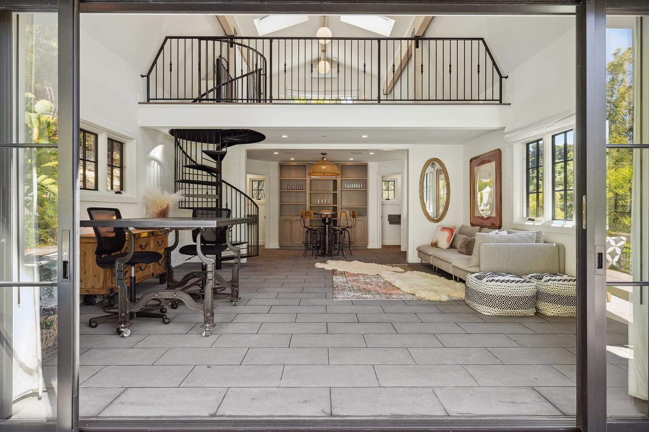 Ross Modern Farmhouse