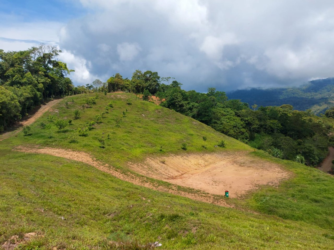 Ocean, Mountain and waterfall View Lot