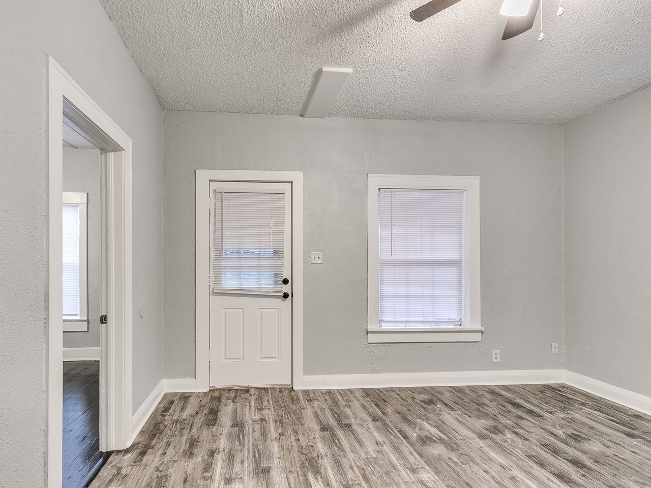 1313 N Beard Ave
