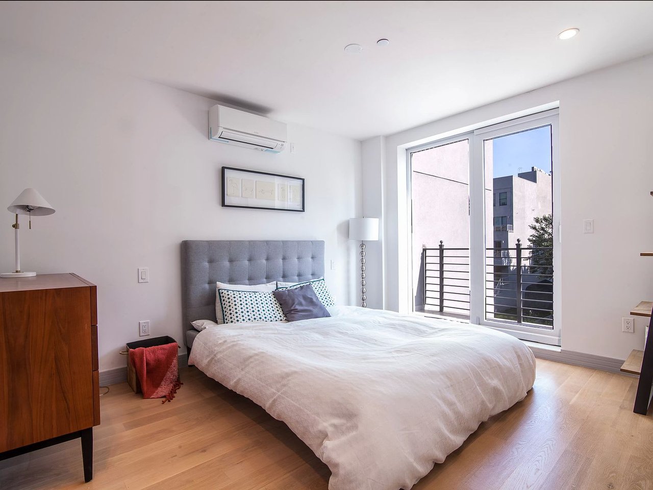 760 Bergen St, #4R