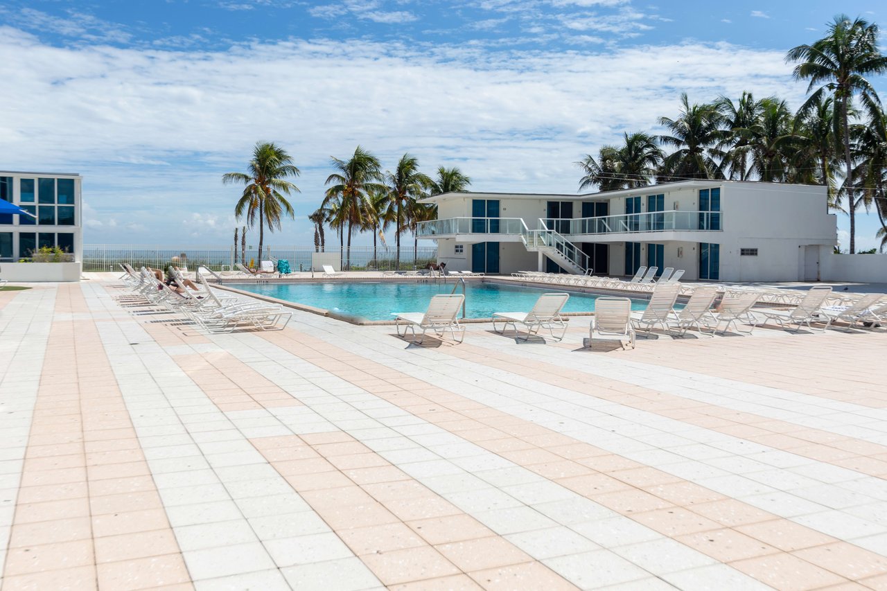 5445 Collins Ave #822 Miami Beach FL-33140