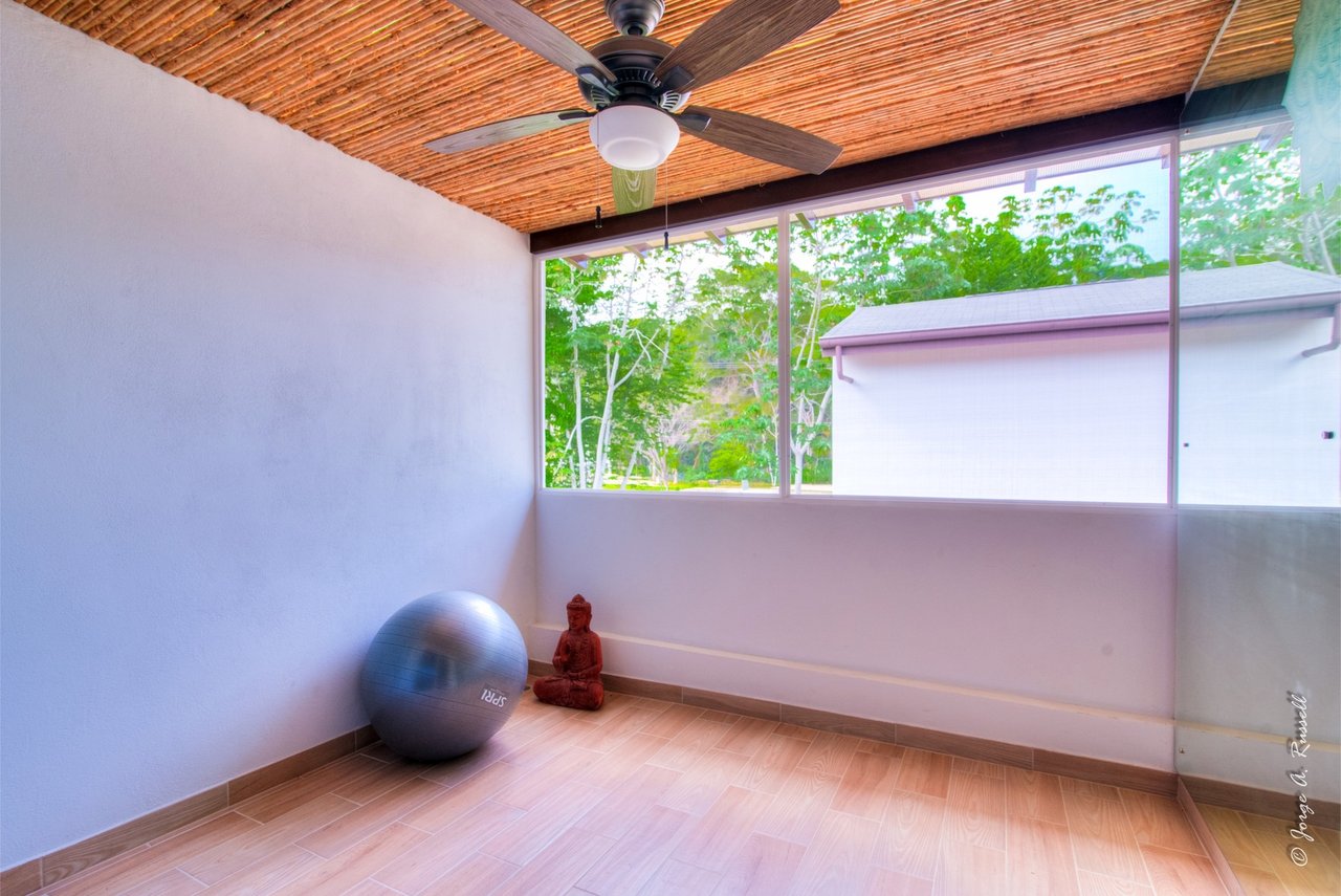 Tropical Income Generating Villa, Jaco, Puntarenas