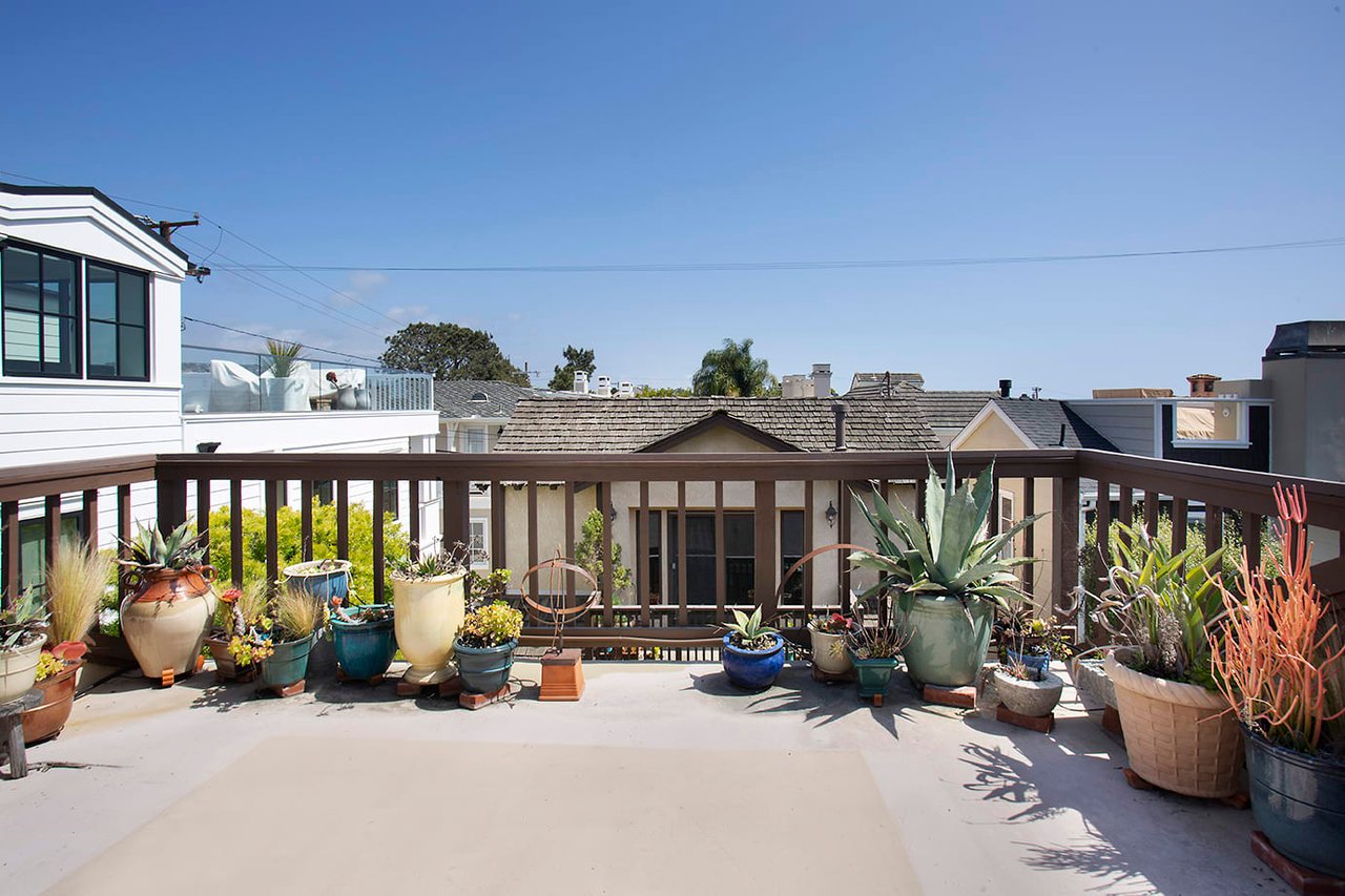 242 Heliotrope Avenue