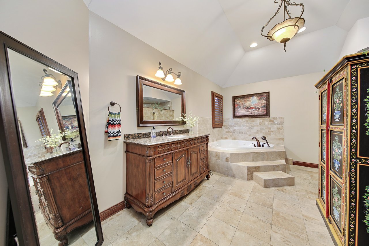 9295 Cascade Cir