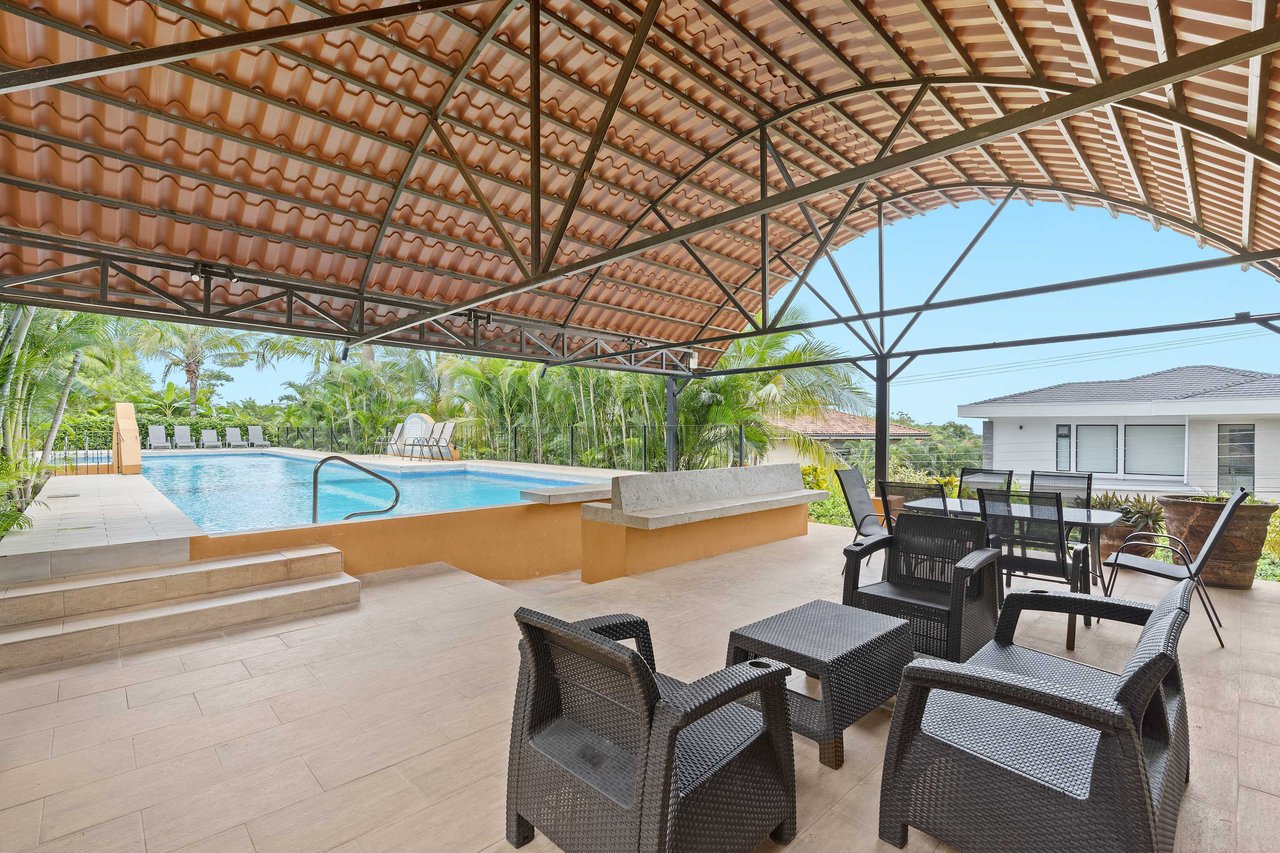 Maison Blanche | Exquisite condo in the exclusive gated community of Altos de Flamingo