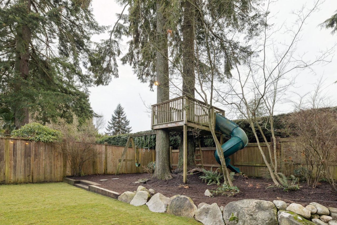1145 Lytton Pl