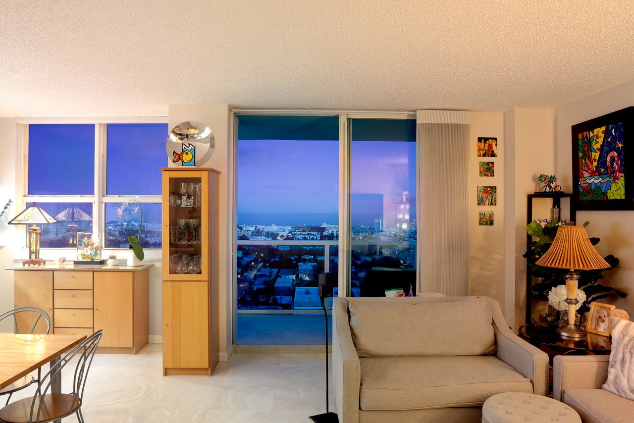 650 West Ave Unit: 2102