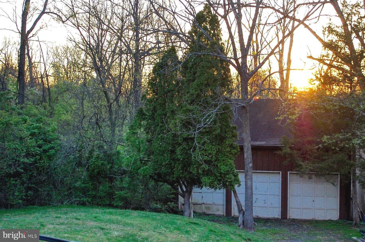 2812 Curtis Ln