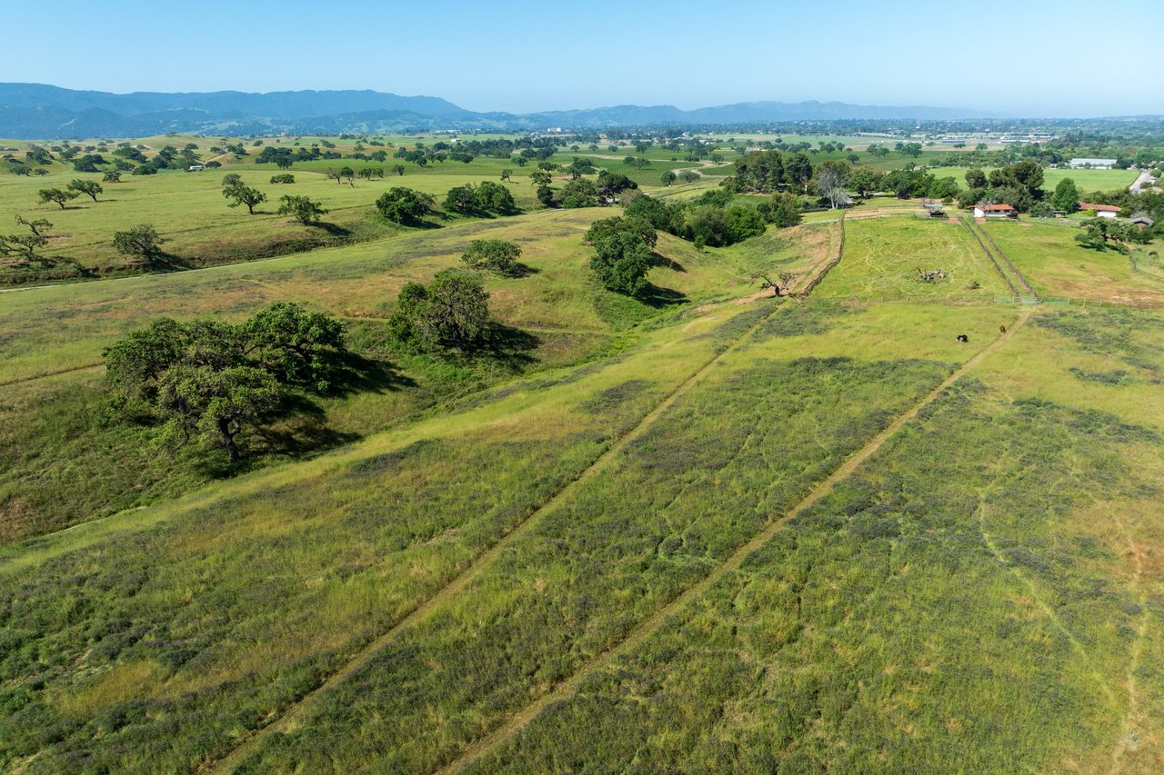 19+ Picturesque Acres on Baseline Avenue