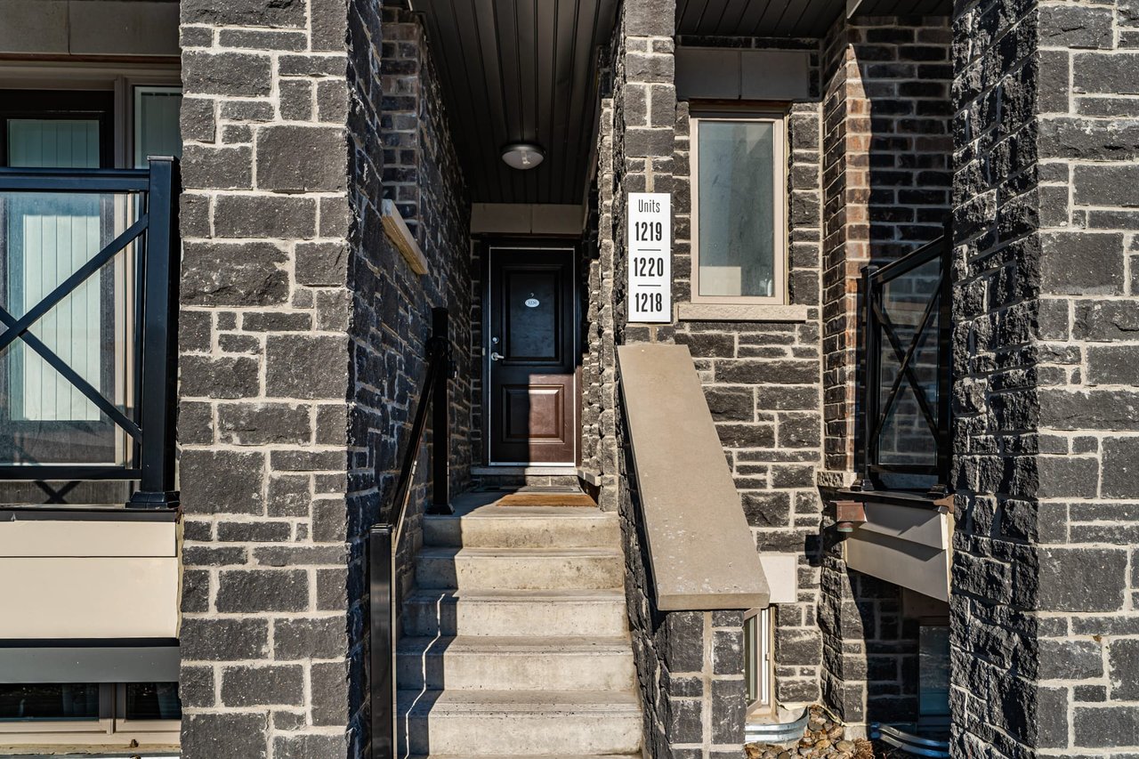 1218-11 Dunsheath Way