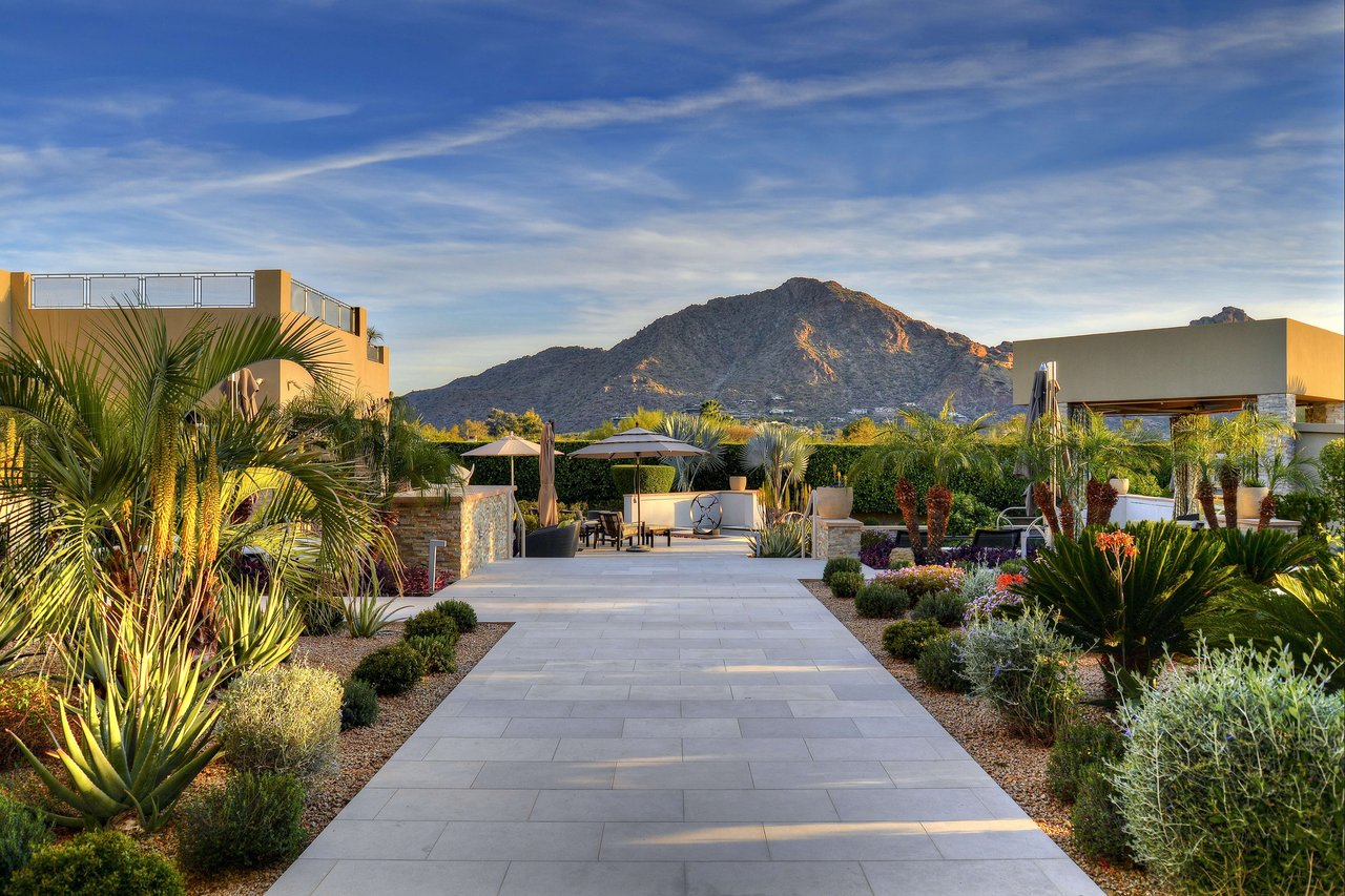 5639 E Joshua Tree Lane