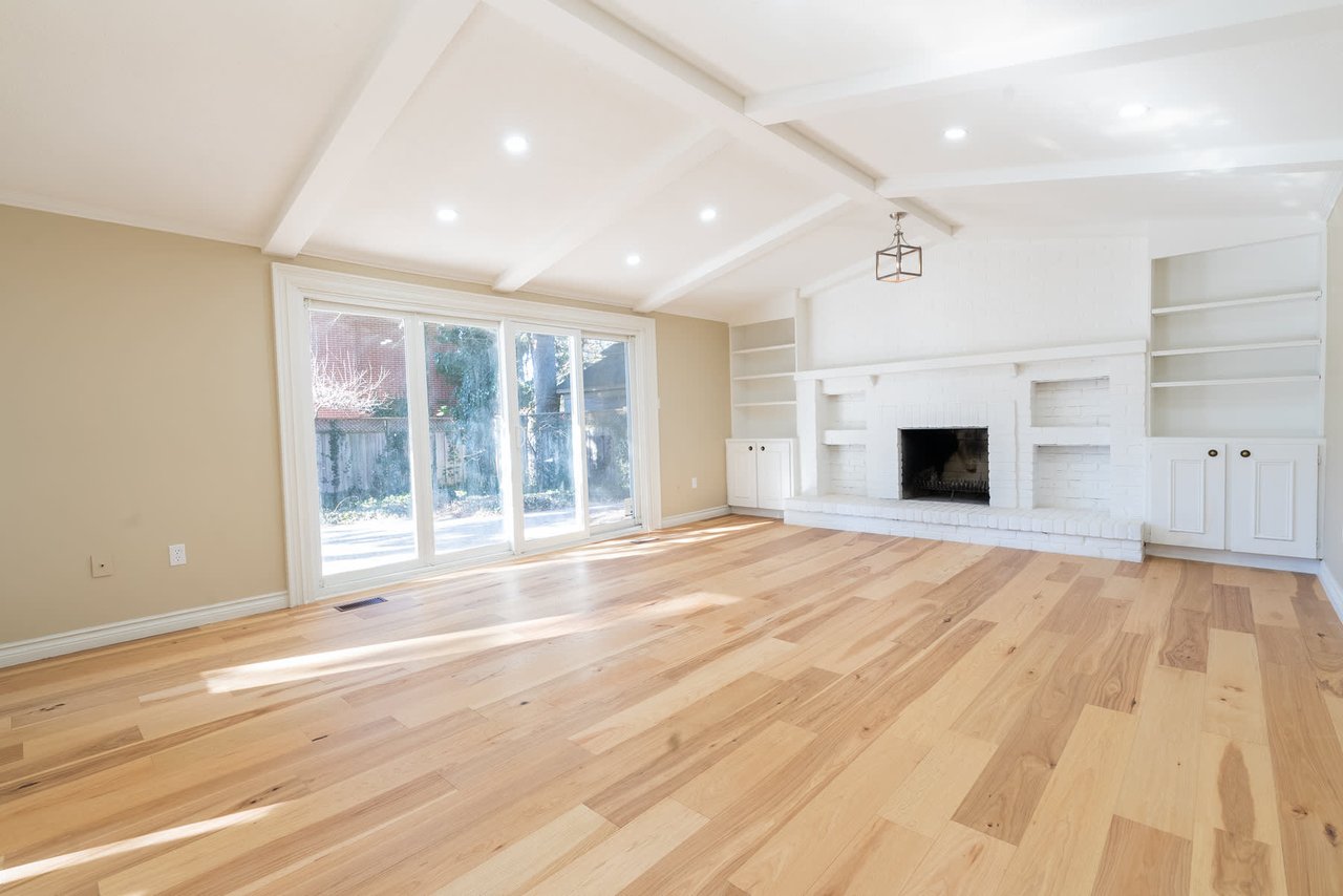 172 Nicholson Court, Burlington
